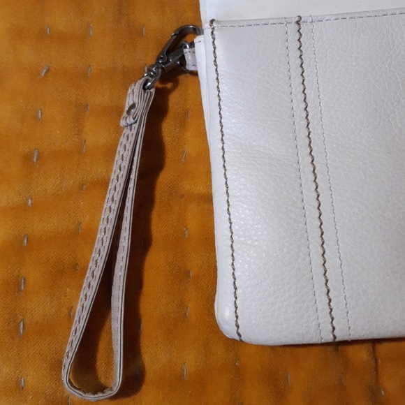 The Sak Crossbody - Picture 7 of 9